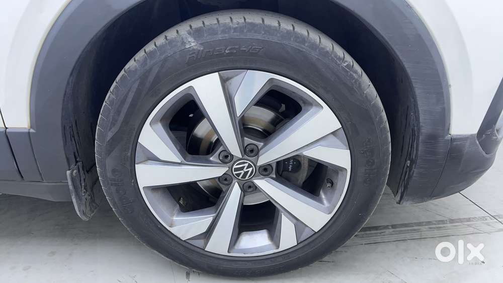 Volkswagen Taigun Topline 1.0 Tsi At (electric Seats), 2022, Petrol