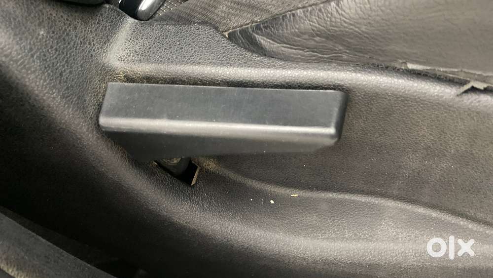 Tata Tiago Xe, 2017, Petrol