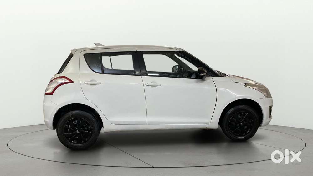 Maruti Suzuki Swift Vxi, 2015, Petrol