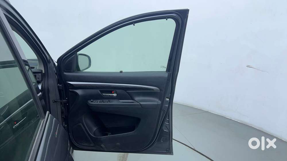 Maruti Suzuki Xl6 1.5 Alpha At, 2022, Petrol
