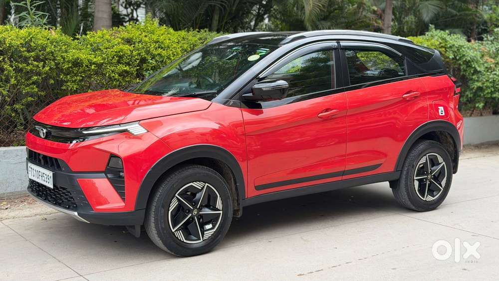 Tata Nexon Fearless Plus 1.2 Revotron Petrol 6 Mt, 2023, Petrol