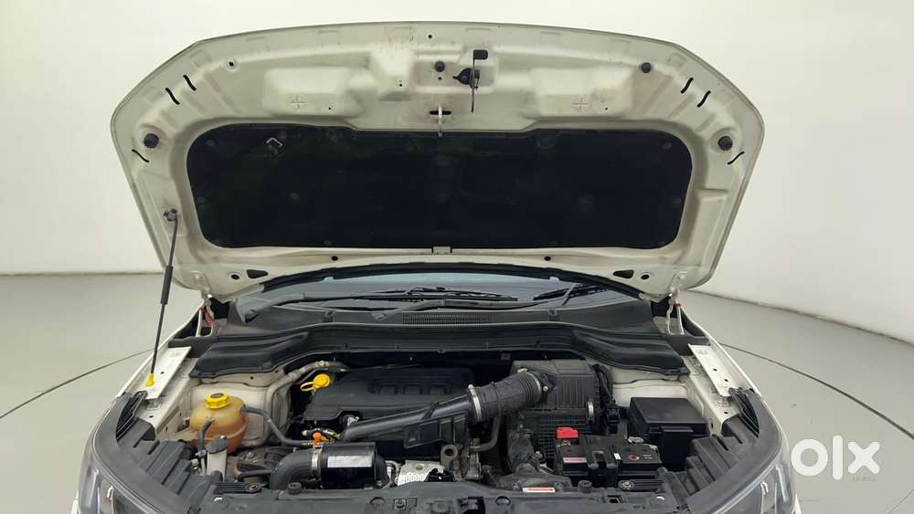 Mahindra Xuv300 W8 Amt Optional Diesel, 2022, Petrol