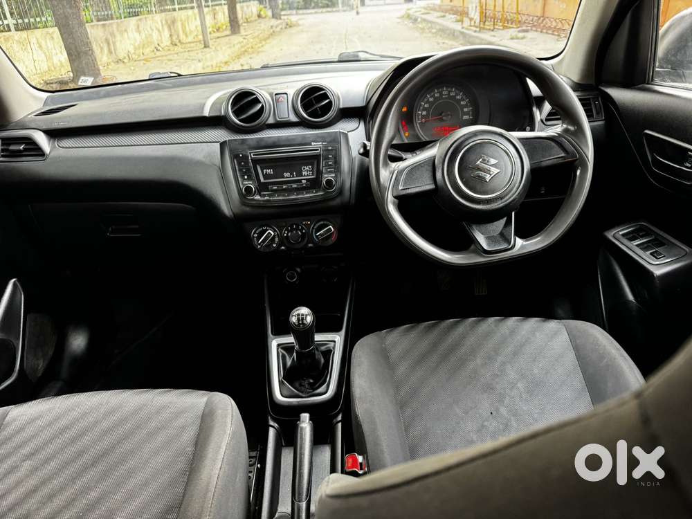Maruti Suzuki Swift 1.2 Lxi (o), 2022, Petrol
