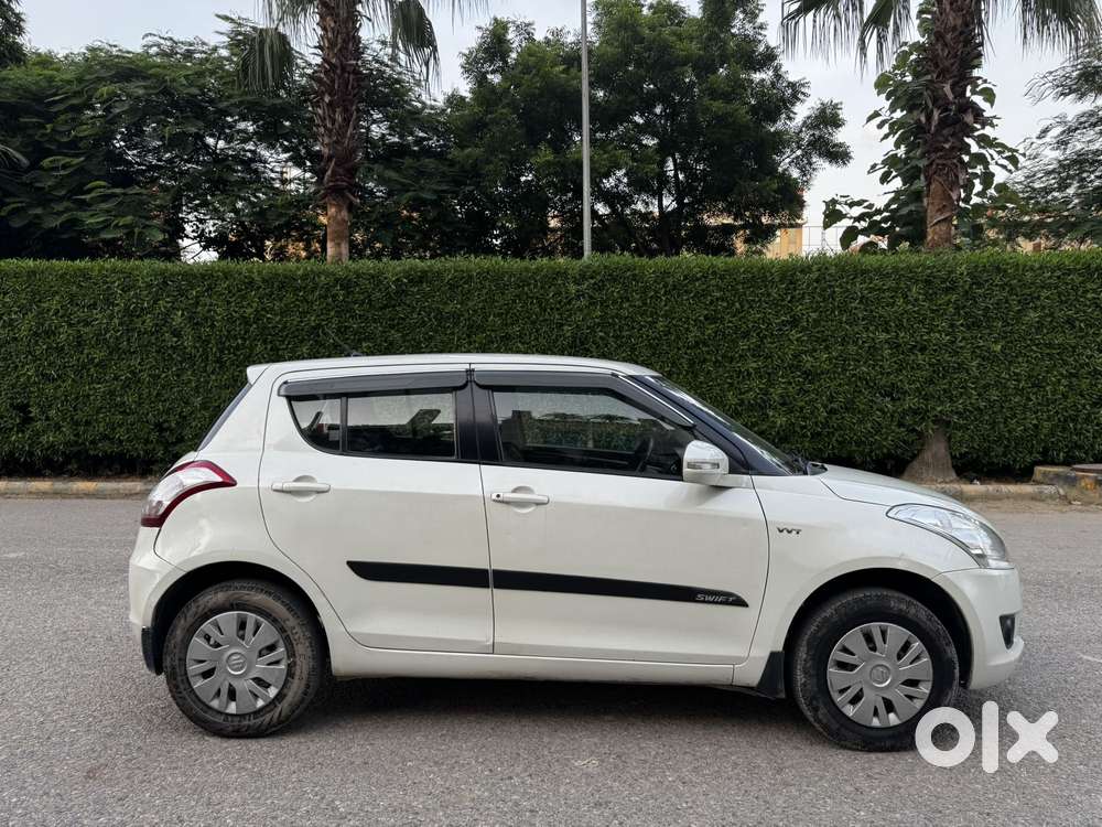 Maruti Suzuki Swift Vxi Cng, 2014, Cng & Hybrids