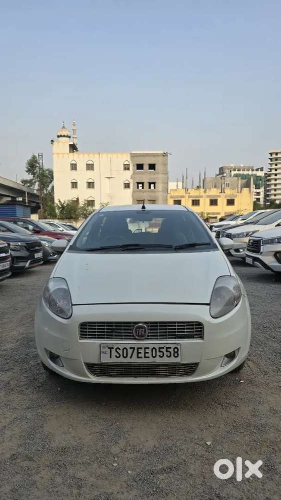 Fiat Grande Punto 2014 Diesel 193000 Km Driven