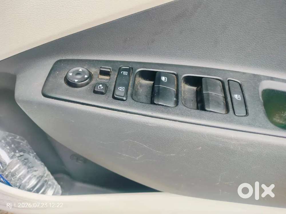 Hyundai Aura Petrol 2023