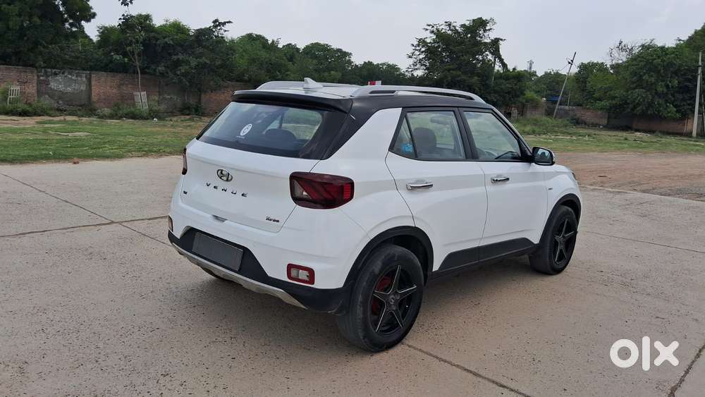 Hyundai Venue Sx Turbo, 2019, Petrol