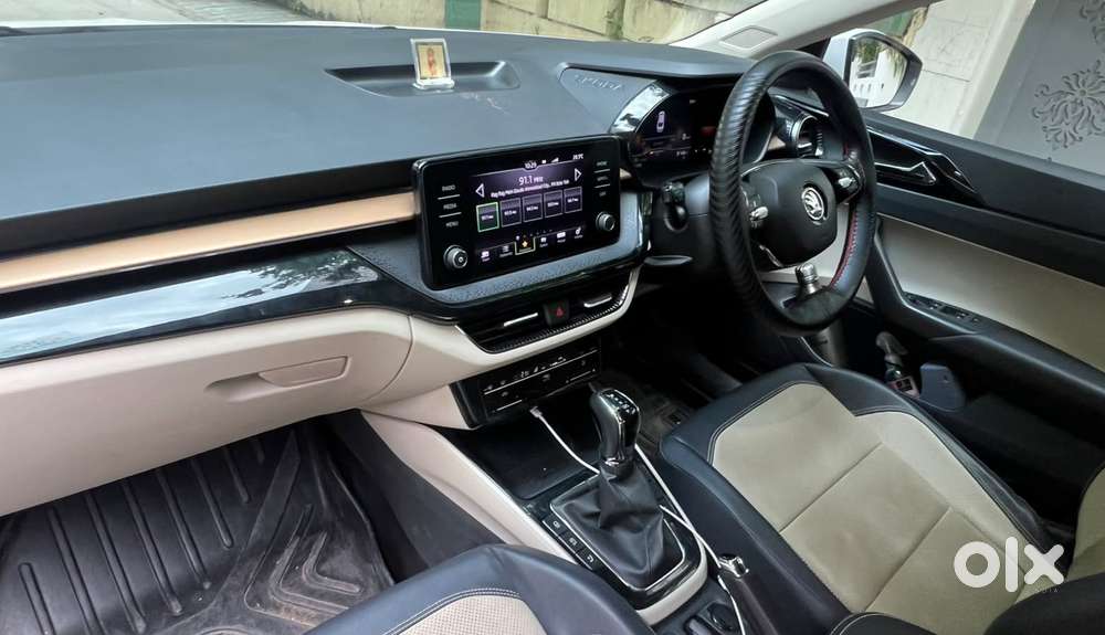 Skoda Slavia 1.5 Tsi Style At, 2023, Petrol
