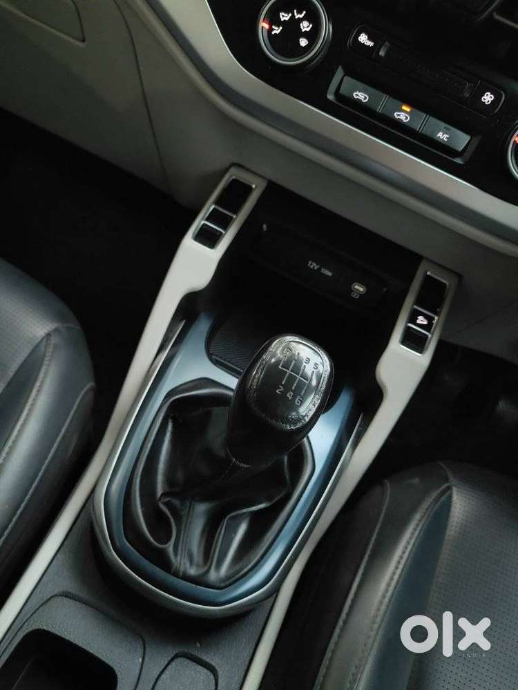 Kia Carens 1.5 Premium 7 Str, 2023, Diesel