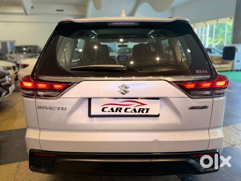 Maruti Suzuki Invicto Zeta Plus 7str, 2023, Petrol
