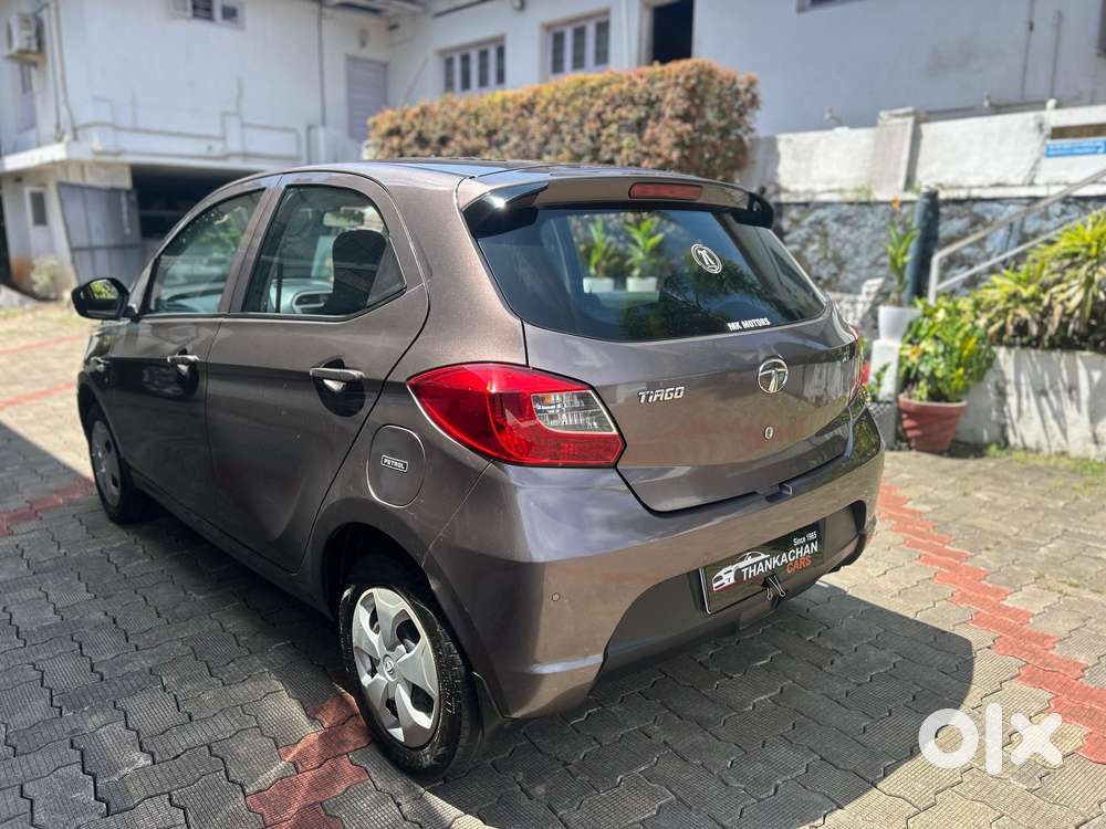 Tata Tiago 1.2 Revotron Xt (o), 2017, Petrol
