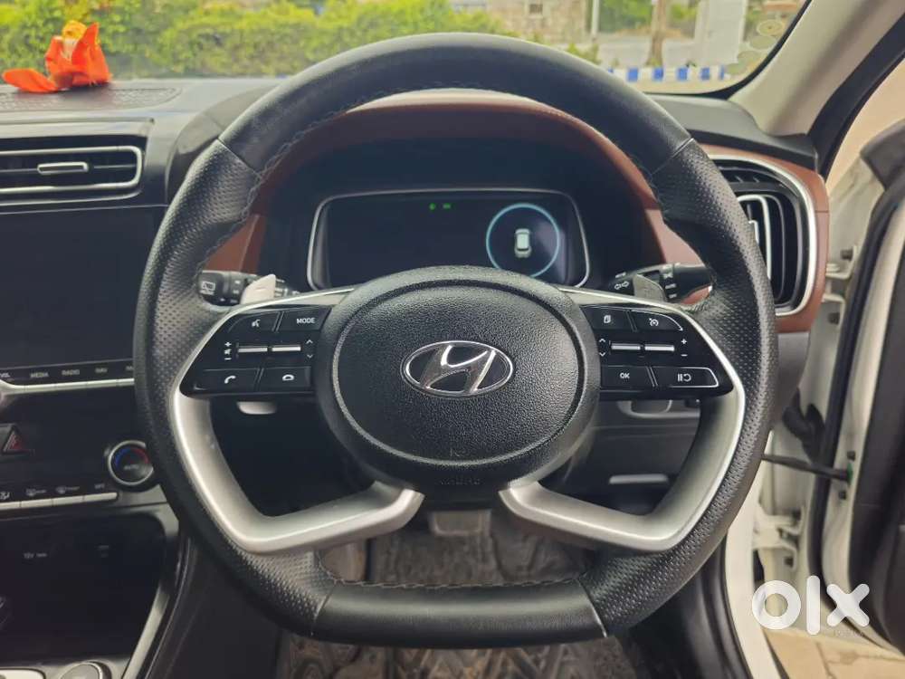 Hyundai Alcazar 2022 Diesel Auto 6 Str Dual Tone