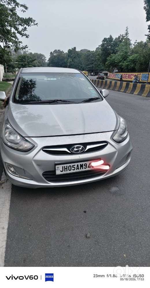 Hyundai Verna Crdi Vgt Sx 1.5, 2012, Petrol