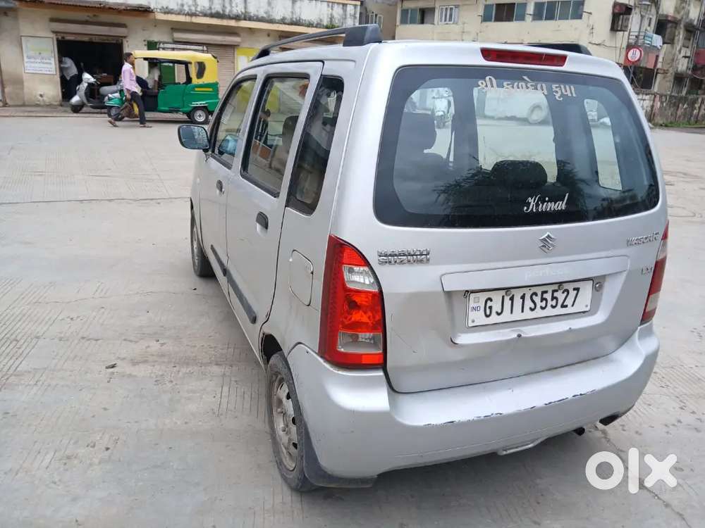 1 Rc Oner , Petrol Cng , Ac Chalu , Rc Ma Cng Entry Che ,tayar Sara