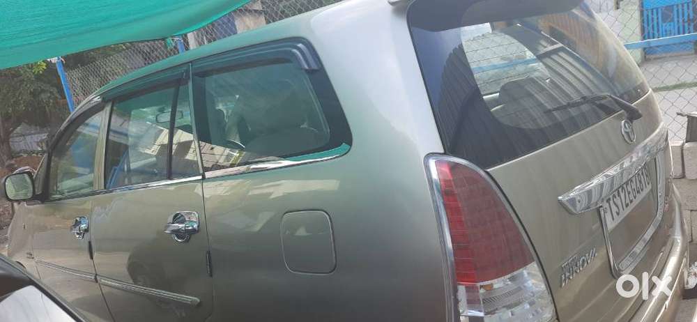 Toyota Innova 2.5 G (diesel) 7 Seater, 2011, Diesel