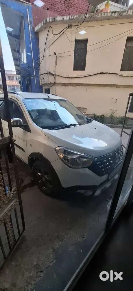 Renault Lodgy 2015 Diesel 156000 Km Driven