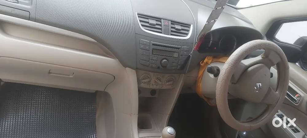 Ertiga Car 2014 Modal Plz Time Wale Dur Rhey