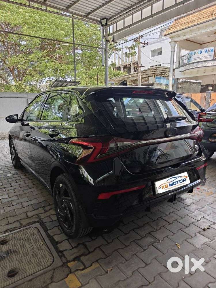 Hyundai I20 Asta (o) 1.2 Ivt, 2025, Petrol