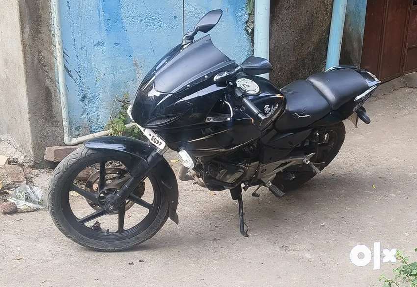 bajaj pulsar 220 f (2015) - Used Two Wheeler for Sale in Jabalpur