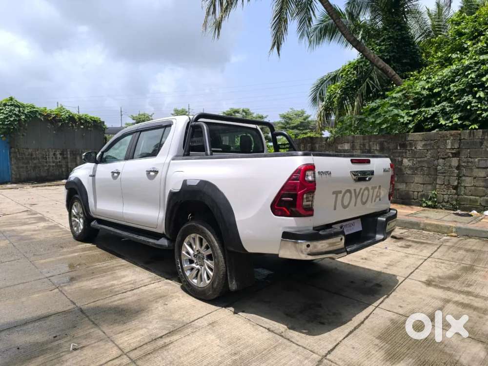 Toyota Hilux 2.8 High 4x4 Mt, 2023, Diesel