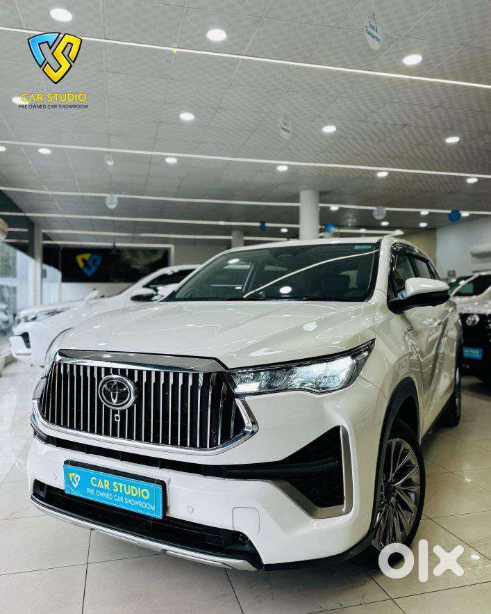 Toyota Innova Hycross 2.0 Zx (o) Hybrid 7 Str, 2024