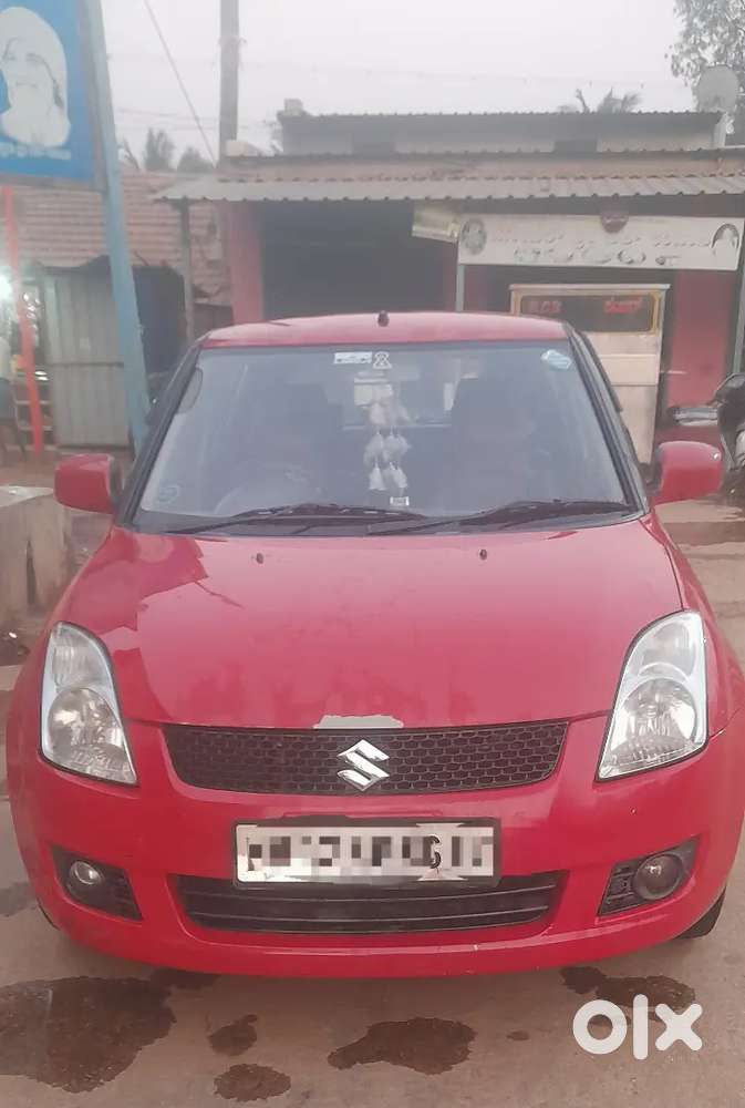 Maruti Suzuki Swift 2010 Cng & Hybrids 125000 Km Driven