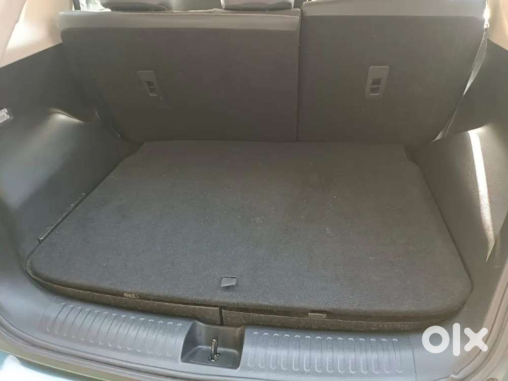 Mg Windsor Ev 2024 Electric 29500 Km Driven