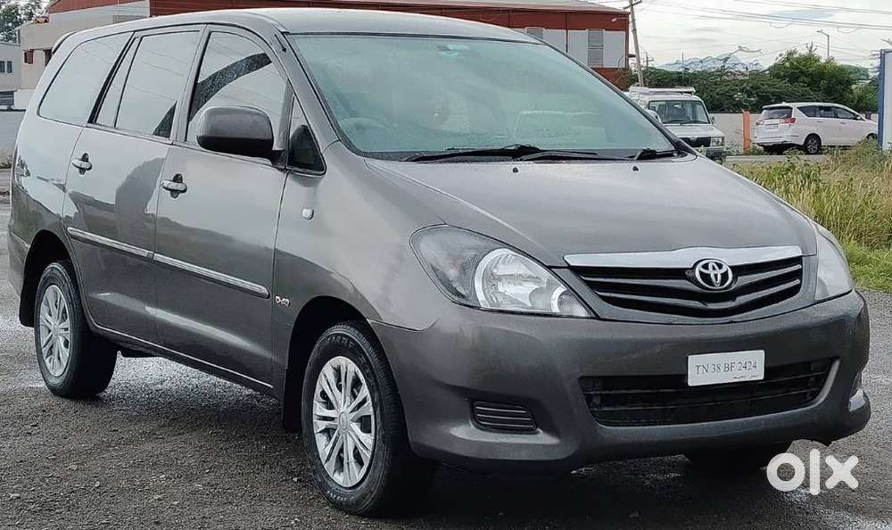 Toyota Innova 2.5 G (diesel) 7 Seater Bs Iv, 2011, Diesel