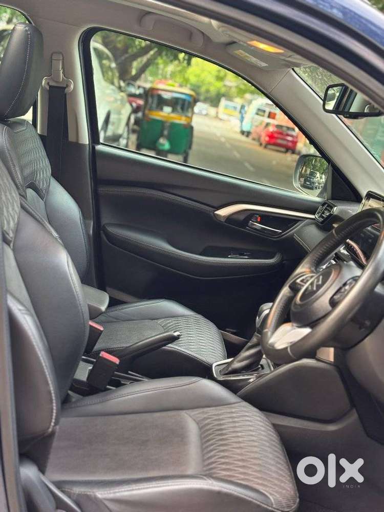 Maruti Suzuki Grand Vitara 1.5 Alpha Smart Hybrid At, 2023, Petrol