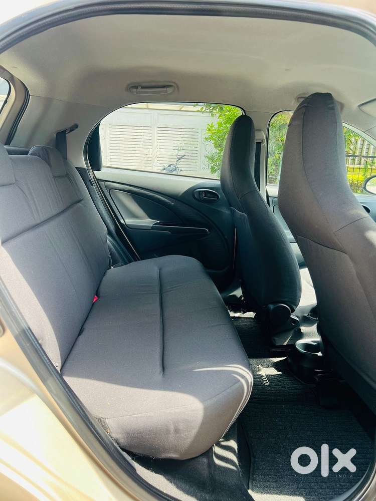 Toyota Etios Liva G Plus, 2012, Petrol