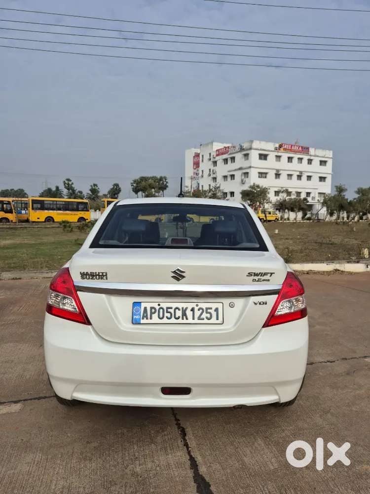 Maruti Suzuki Swift Dzire 2013 Diesel 145000 Km Driven
