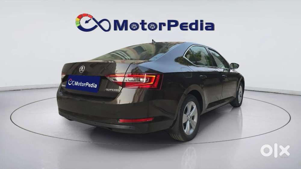 Skoda Superb Style 1.8 Tsi At, 2018, Petrol