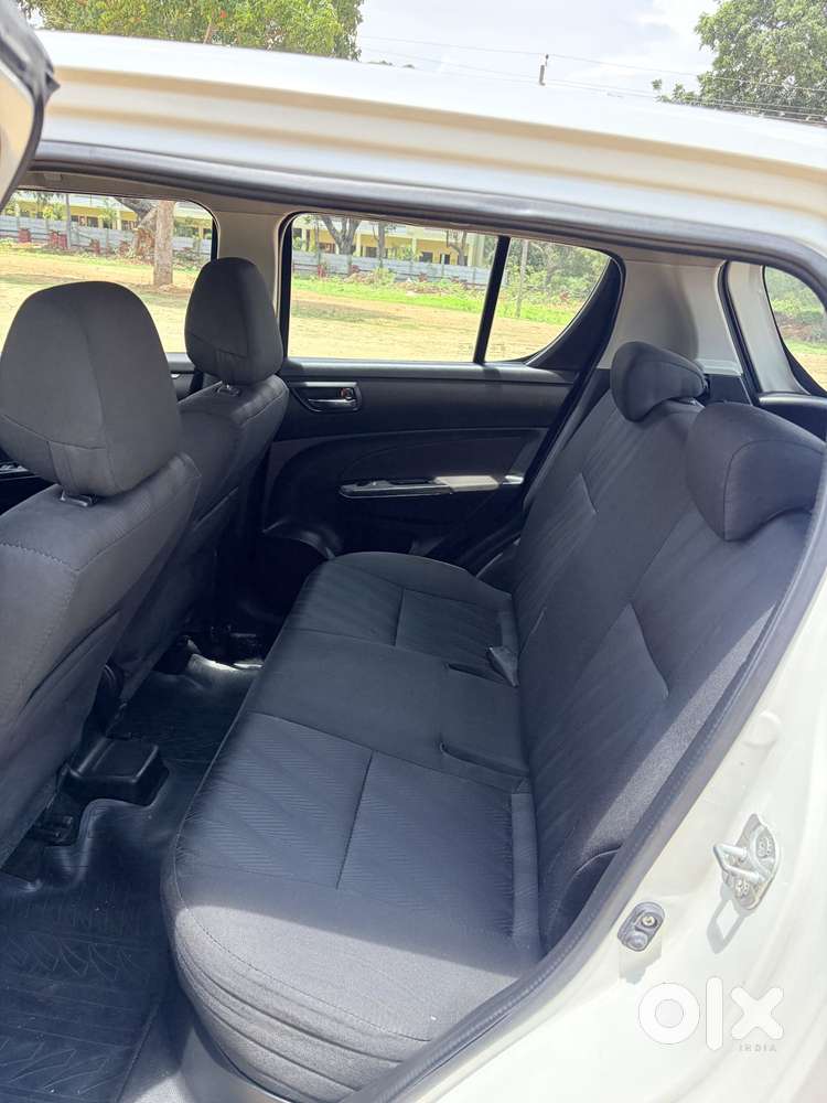 Maruti Suzuki Swift Vxi Optional, 2012, Petrol