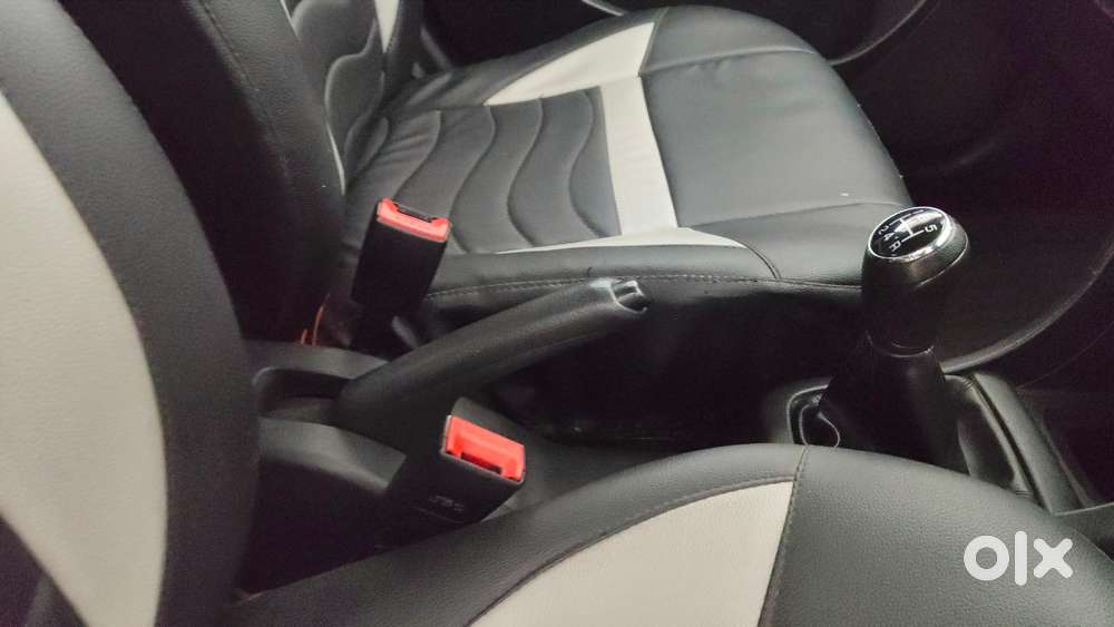 Maruti Suzuki Swift Lxi, 2016, Petrol