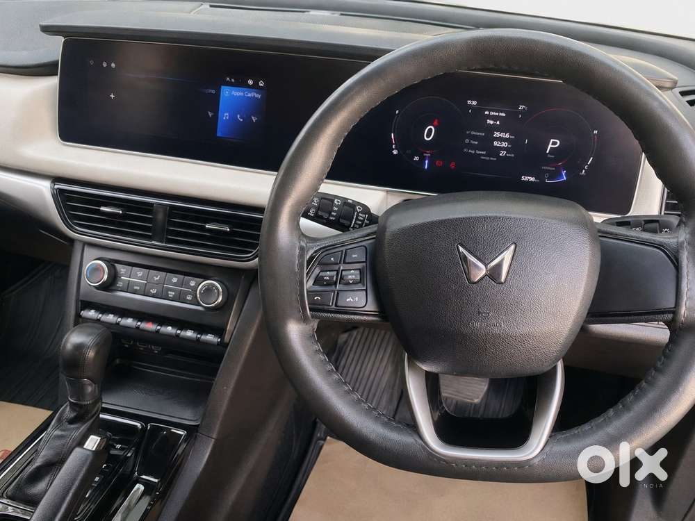 Mahindra Xuv700 2.2 Ax 5 Diesel At 7 Str, 2022, Diesel