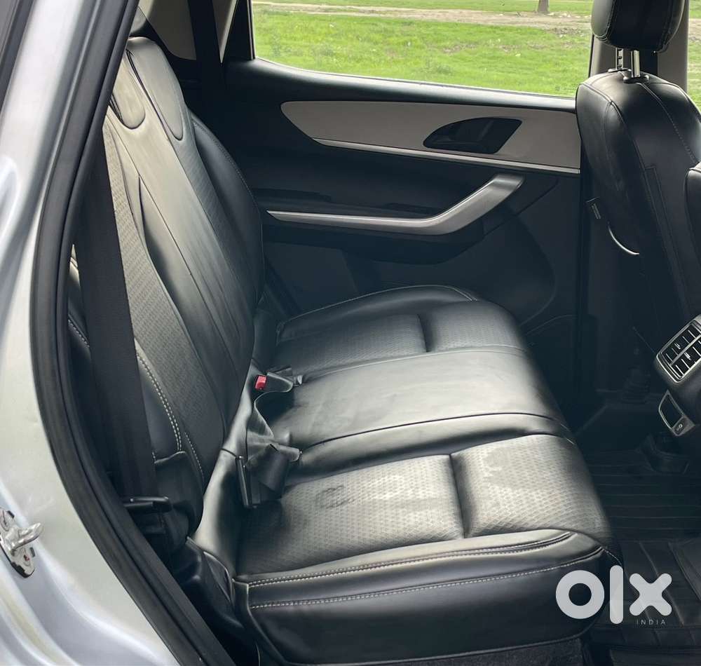 Mahindra Xuv700 Petrol Manual 2022