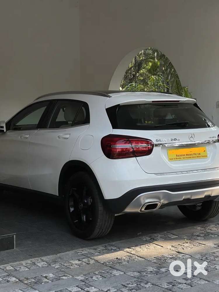 Neatly Used  Mercedes-benz Gla 220d– Doctor Owned & Company Maintained