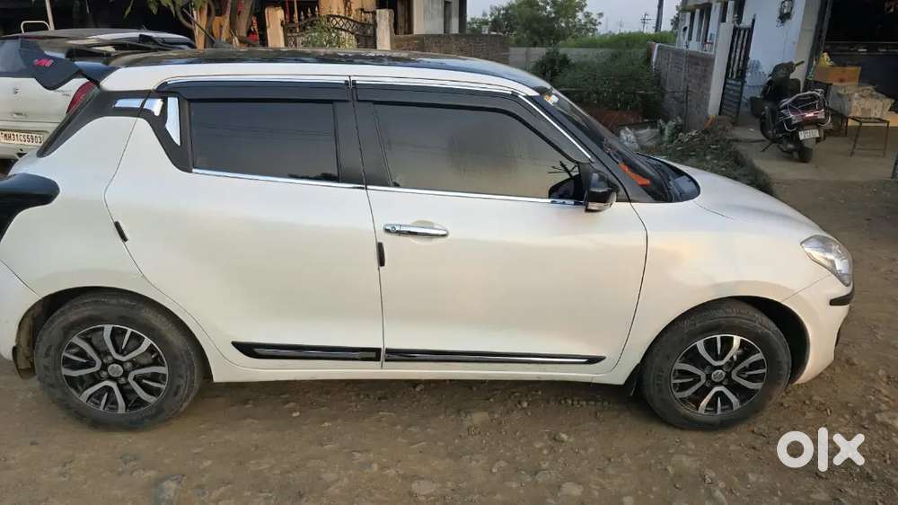 Maruti Suzuki Swift Petrol 2021