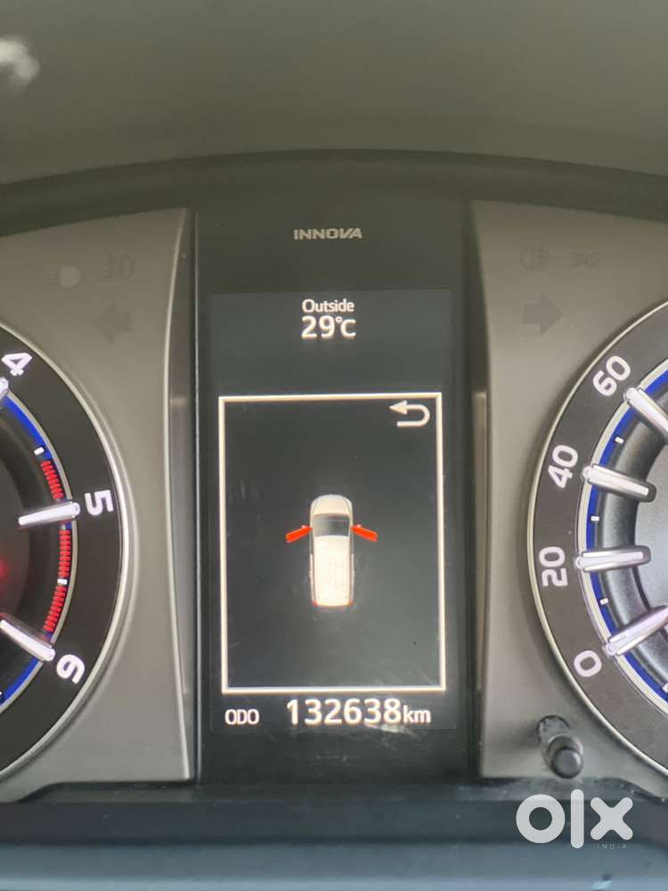 Toyota Innova Crysta 2.4 V 8 Str, 2016, Diesel