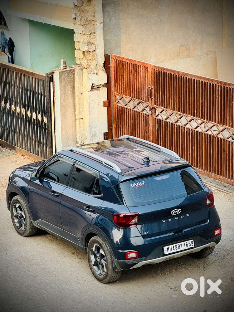 Hyundai Venue 2020 Diesel Well Maintained