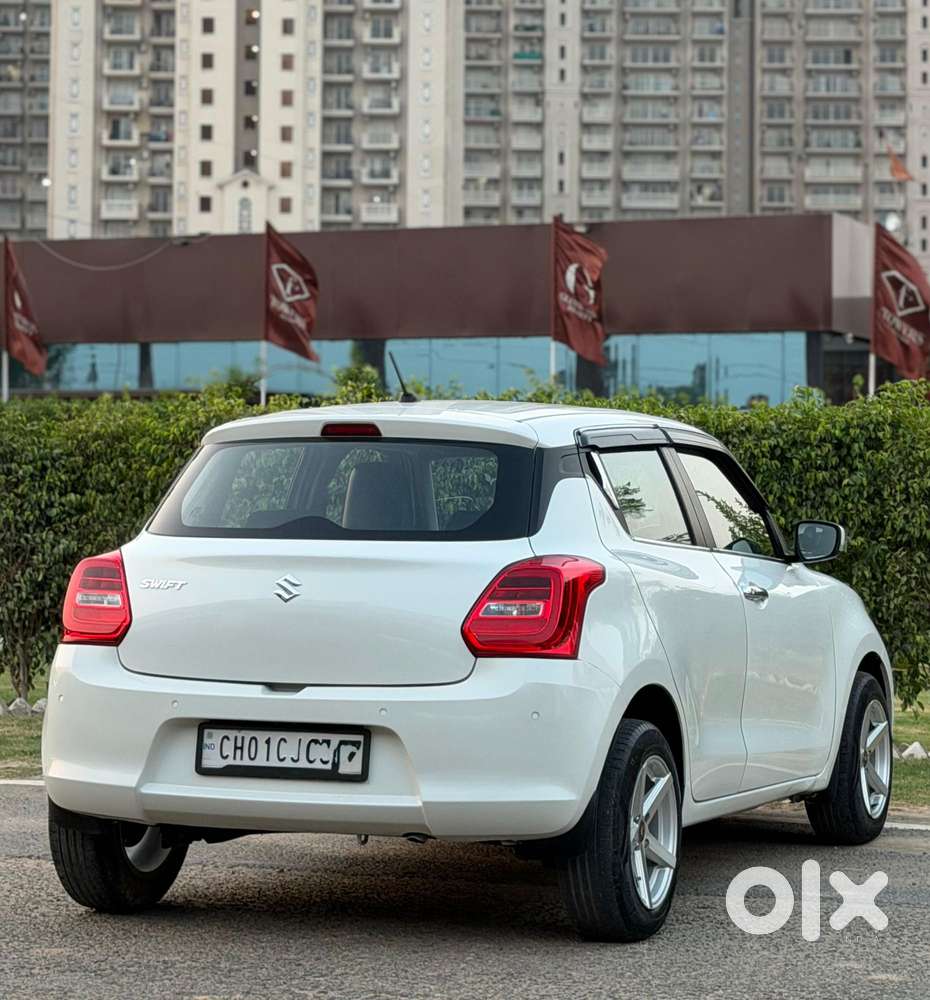 Maruti Suzuki Swift 1.2 Vxi (o), 2022, Petrol