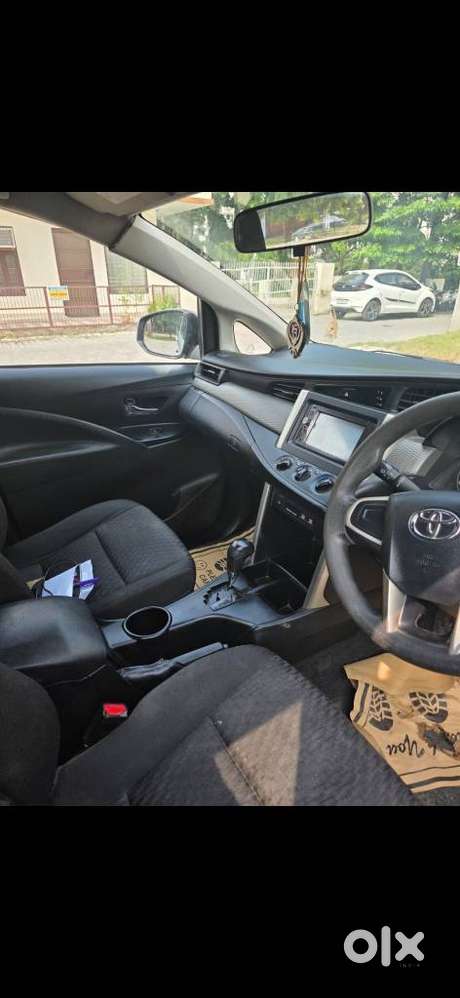 Toyota Innova Crysta 2.8 Gx At, 2017, Diesel
