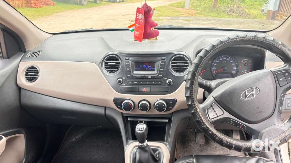 Hyundai Xcent Petrol 2016