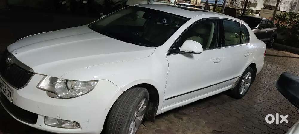 Skoda Superb 2011