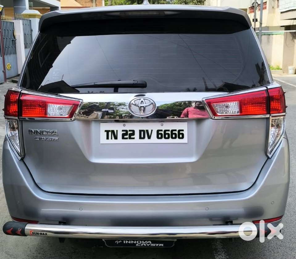 Toyota Innova Crysta 2.4 G Plus Mt 8s, 2020, Diesel