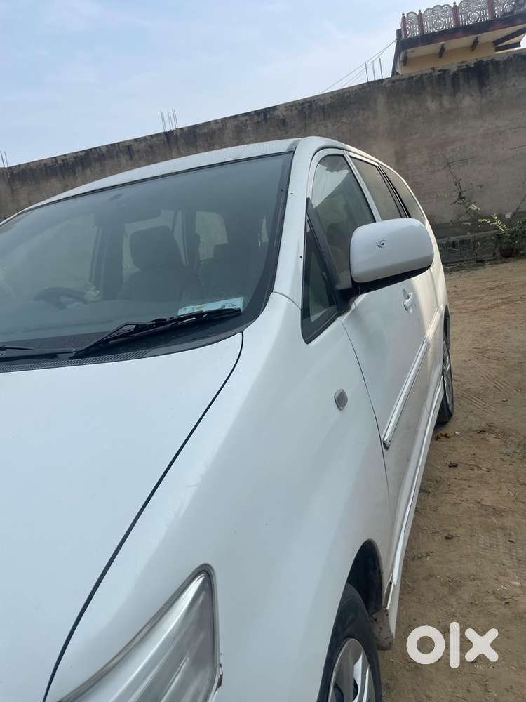 Toyota Innova 2013 Sept.