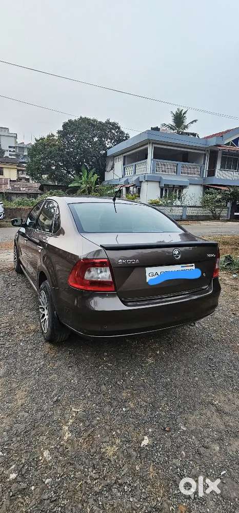 Skoda Rapid Elegance 1.5 Tdi Automatic  Diesel  1,12,000 Km  Goa