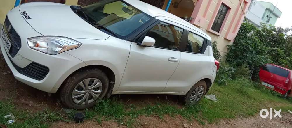 Maruti Suzuki Swift Petrol 2023