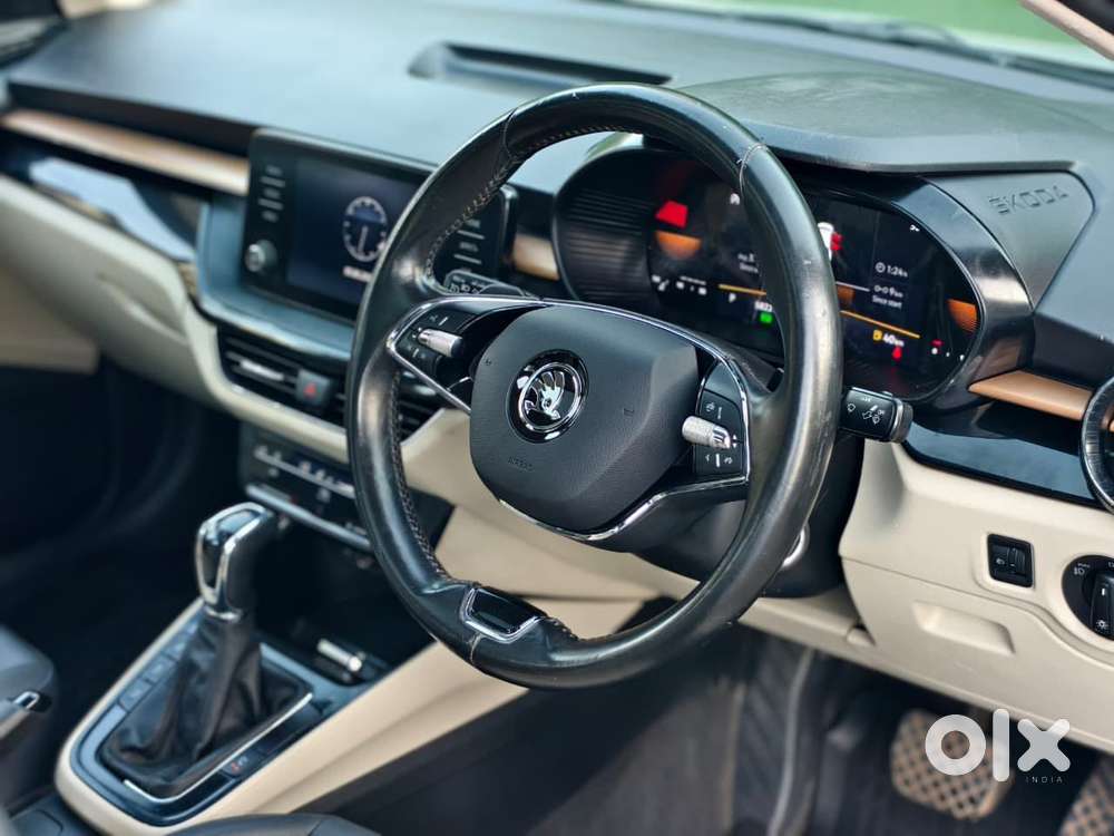 Skoda Slavia, 2022, Petrol
