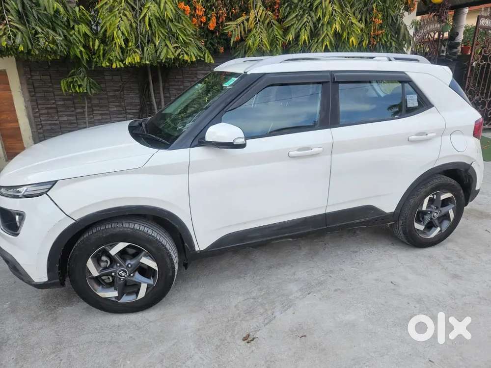 Well Maintained Hyundai Venue Diesel